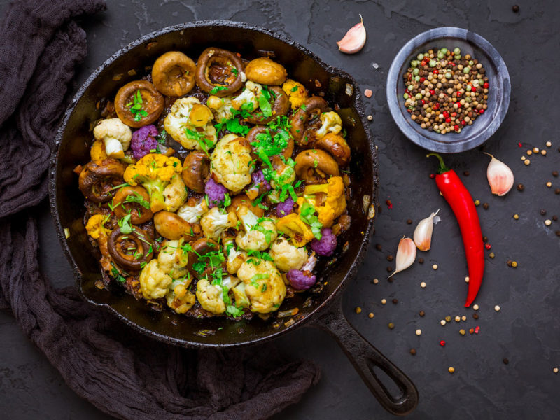 Sartén De Coliflor De Hongos Fragantes