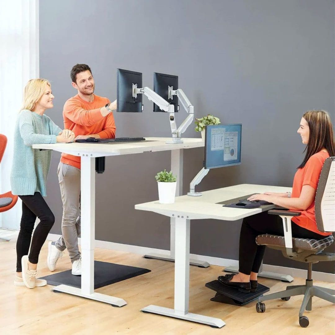 The Benefits of a Stand Desk for Lower Back Discomfort