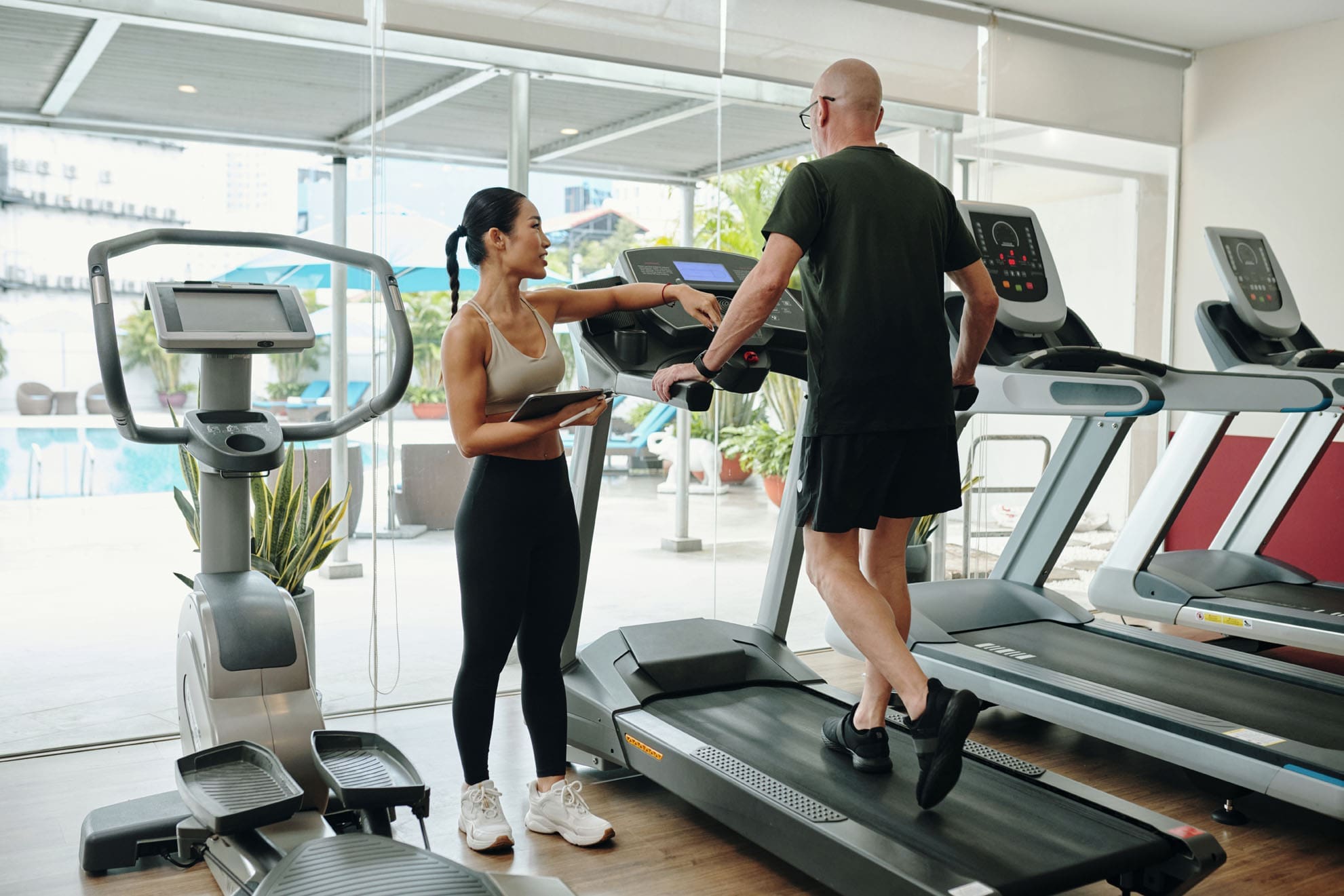 Walking Backward: Benefits for Rehabilitation and Fitness - El Paso, TX ...